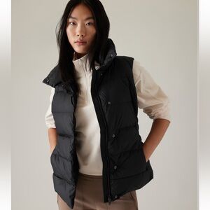 Athleta Downtown Puffer Vest Jacket In Black Size L